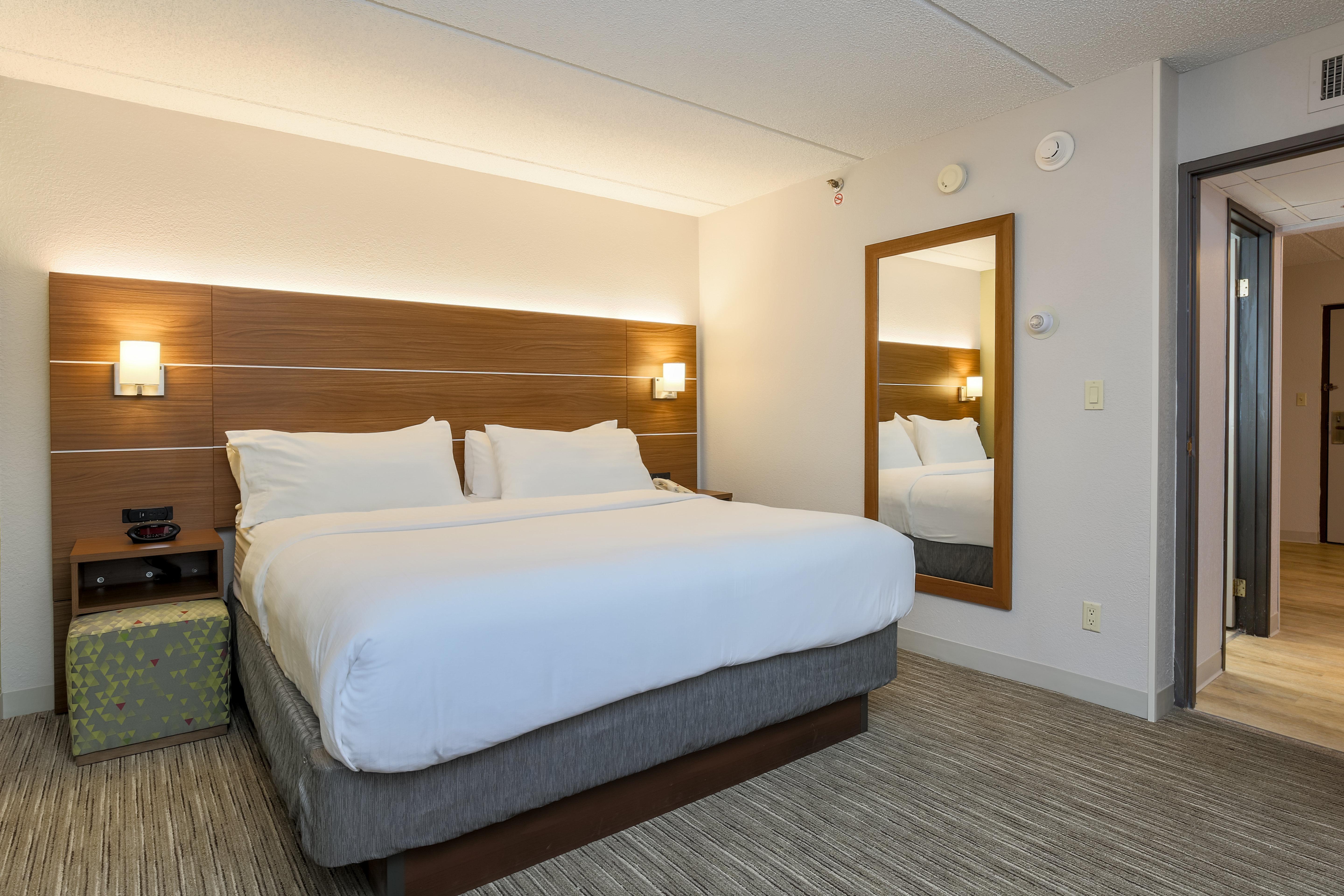 Holiday Inn Express Milwaukee - West Medical Center By Ihg Wauwatosa Exteriör bild