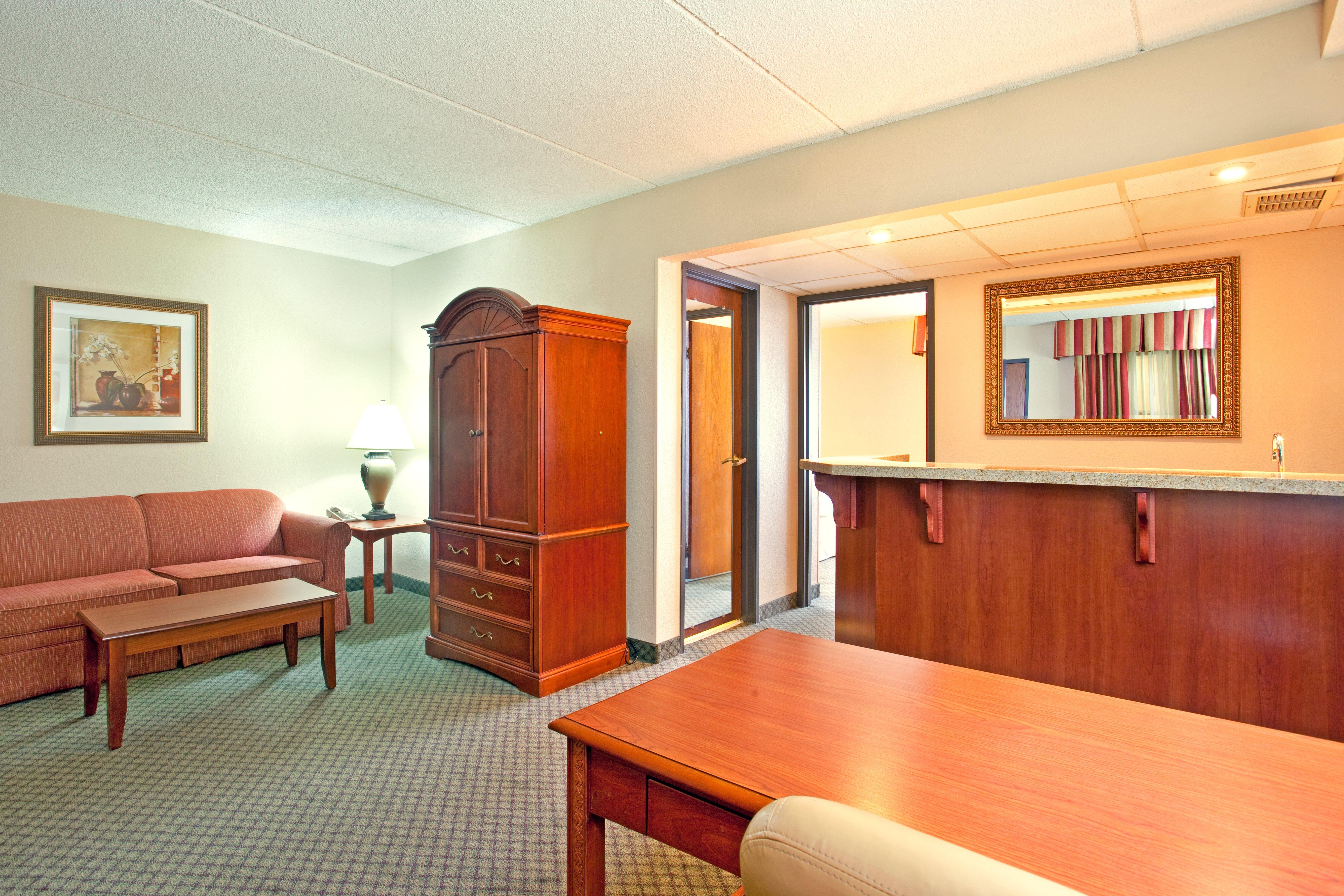 Holiday Inn Express Milwaukee - West Medical Center By Ihg Wauwatosa Exteriör bild
