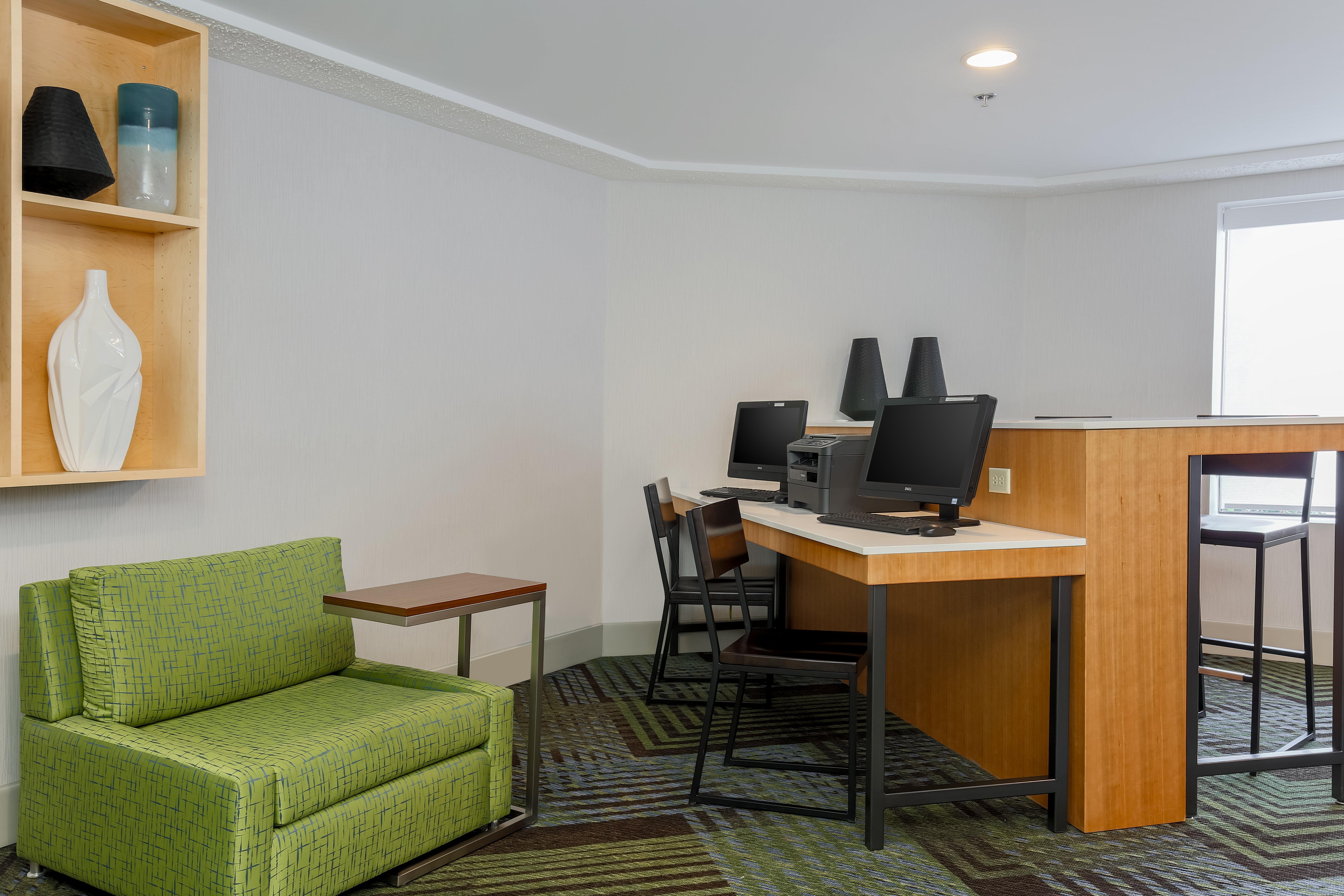 Holiday Inn Express Milwaukee - West Medical Center By Ihg Wauwatosa Exteriör bild