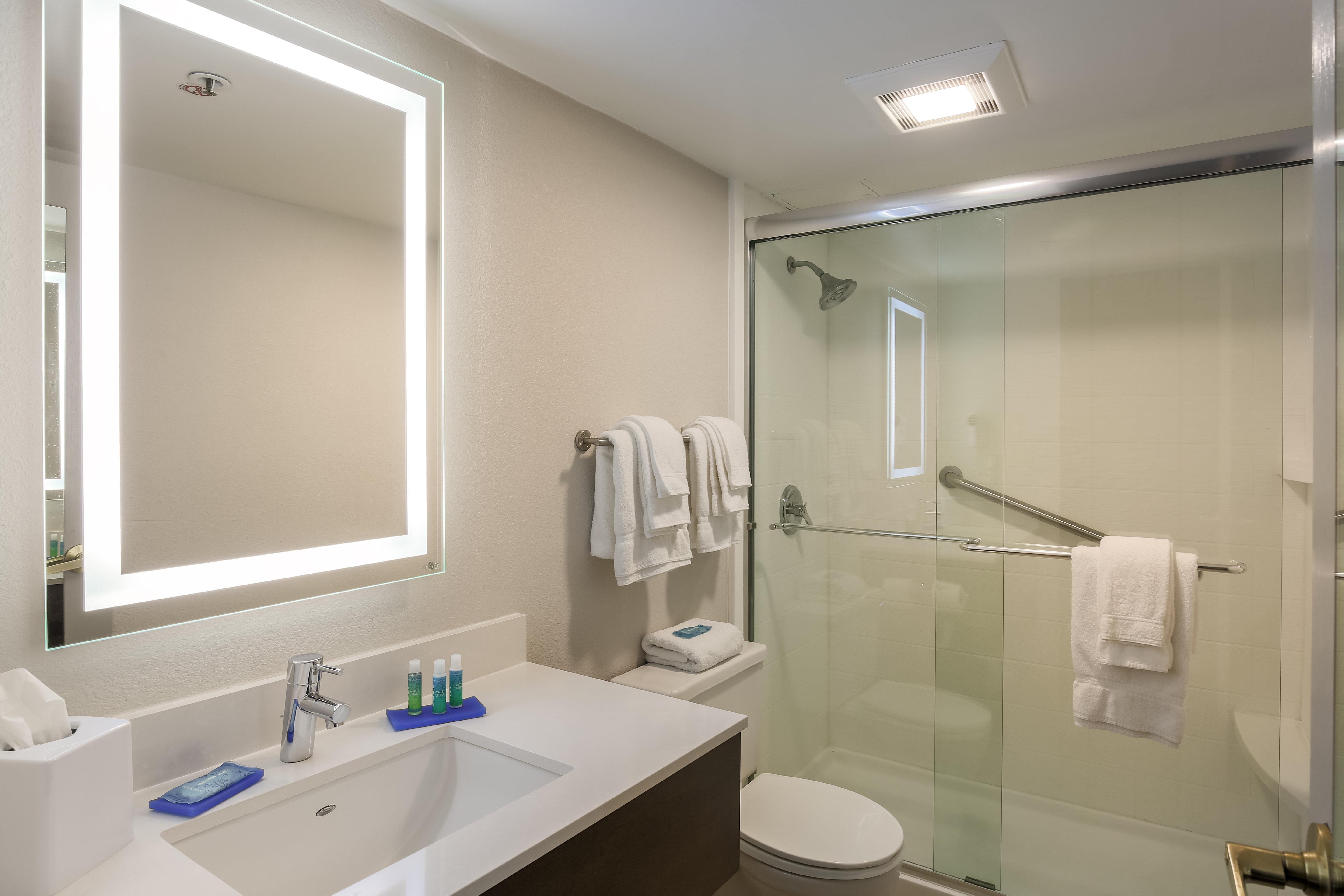 Holiday Inn Express Milwaukee - West Medical Center By Ihg Wauwatosa Exteriör bild