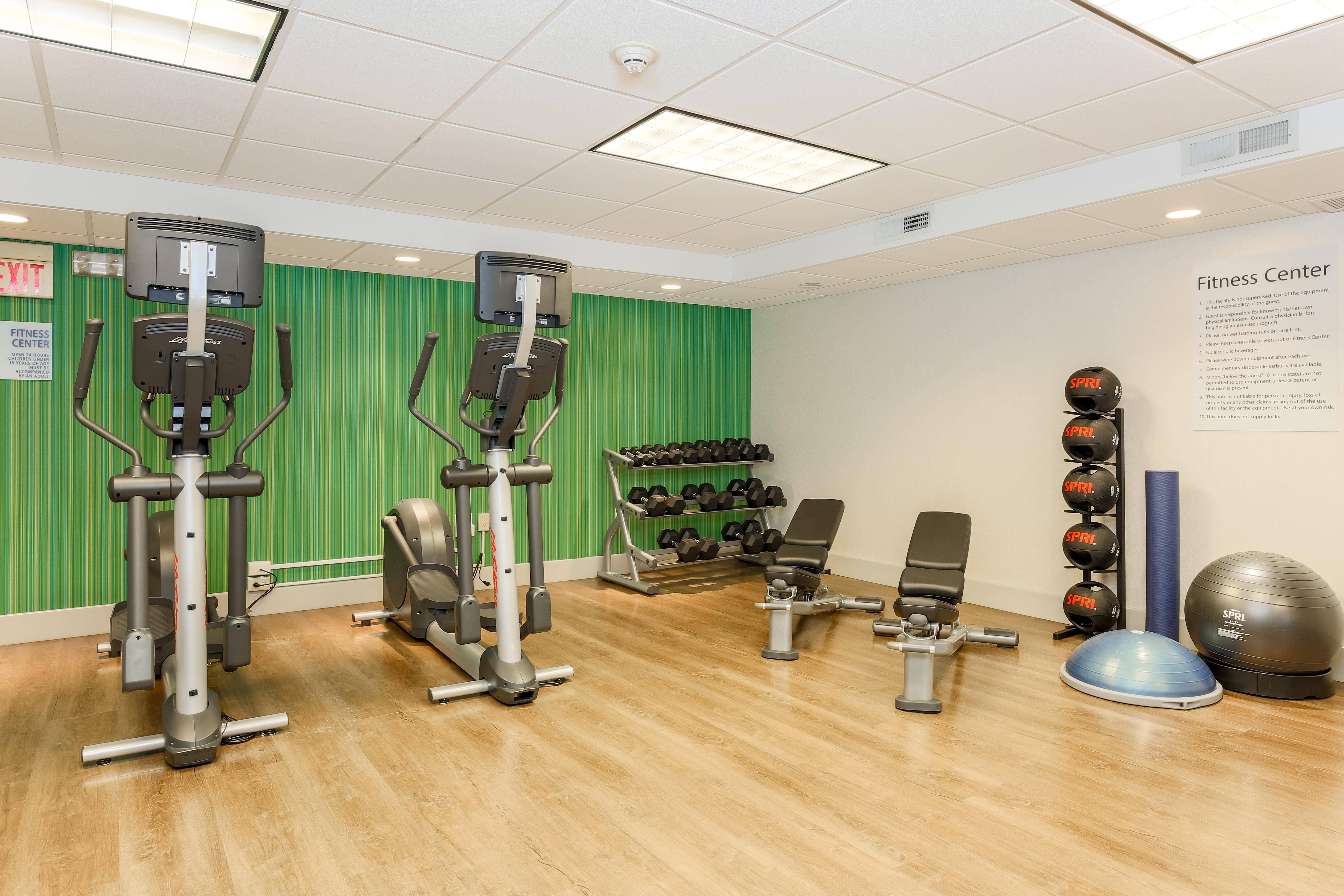 Holiday Inn Express Milwaukee - West Medical Center By Ihg Wauwatosa Exteriör bild