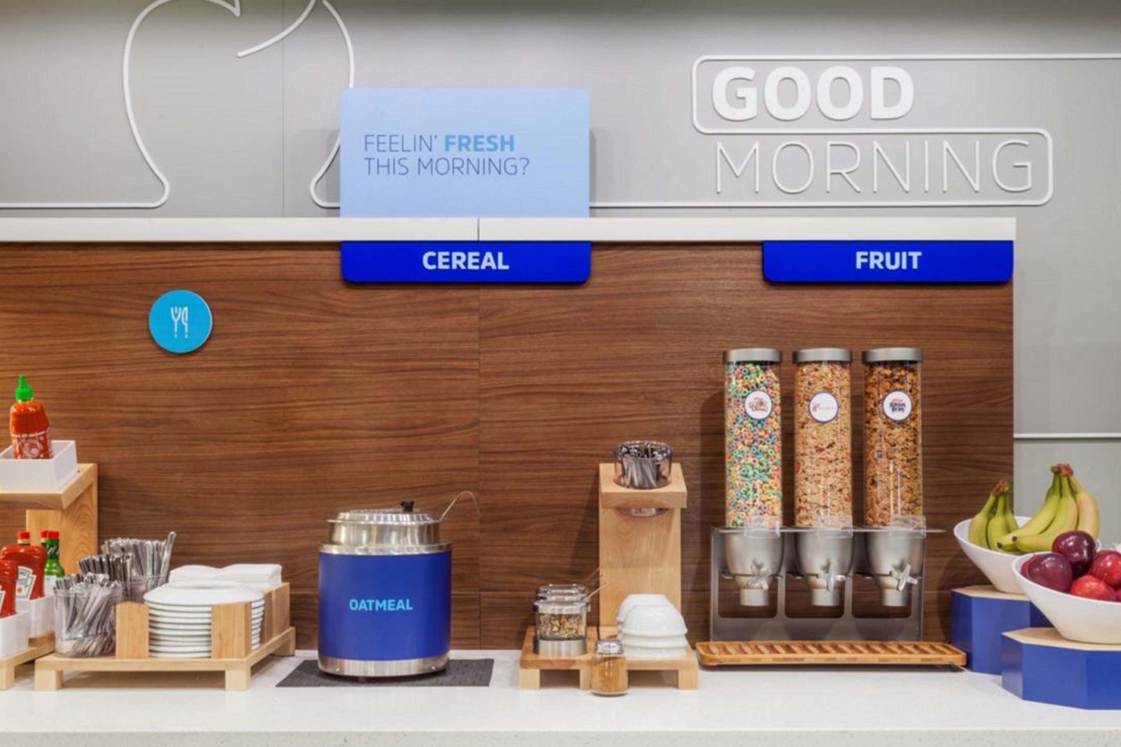 Holiday Inn Express Milwaukee - West Medical Center By Ihg Wauwatosa Exteriör bild