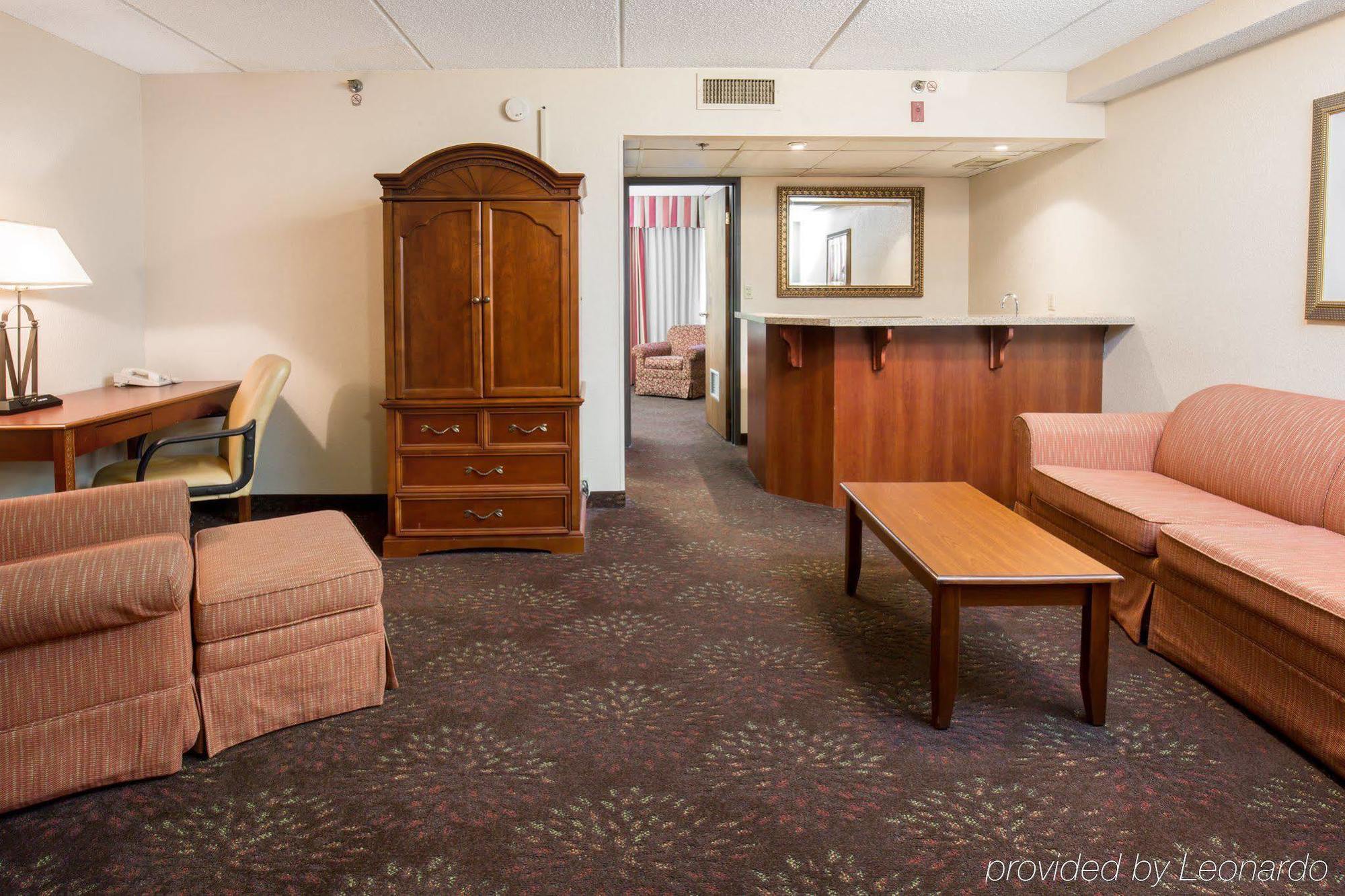 Holiday Inn Express Milwaukee - West Medical Center By Ihg Wauwatosa Exteriör bild