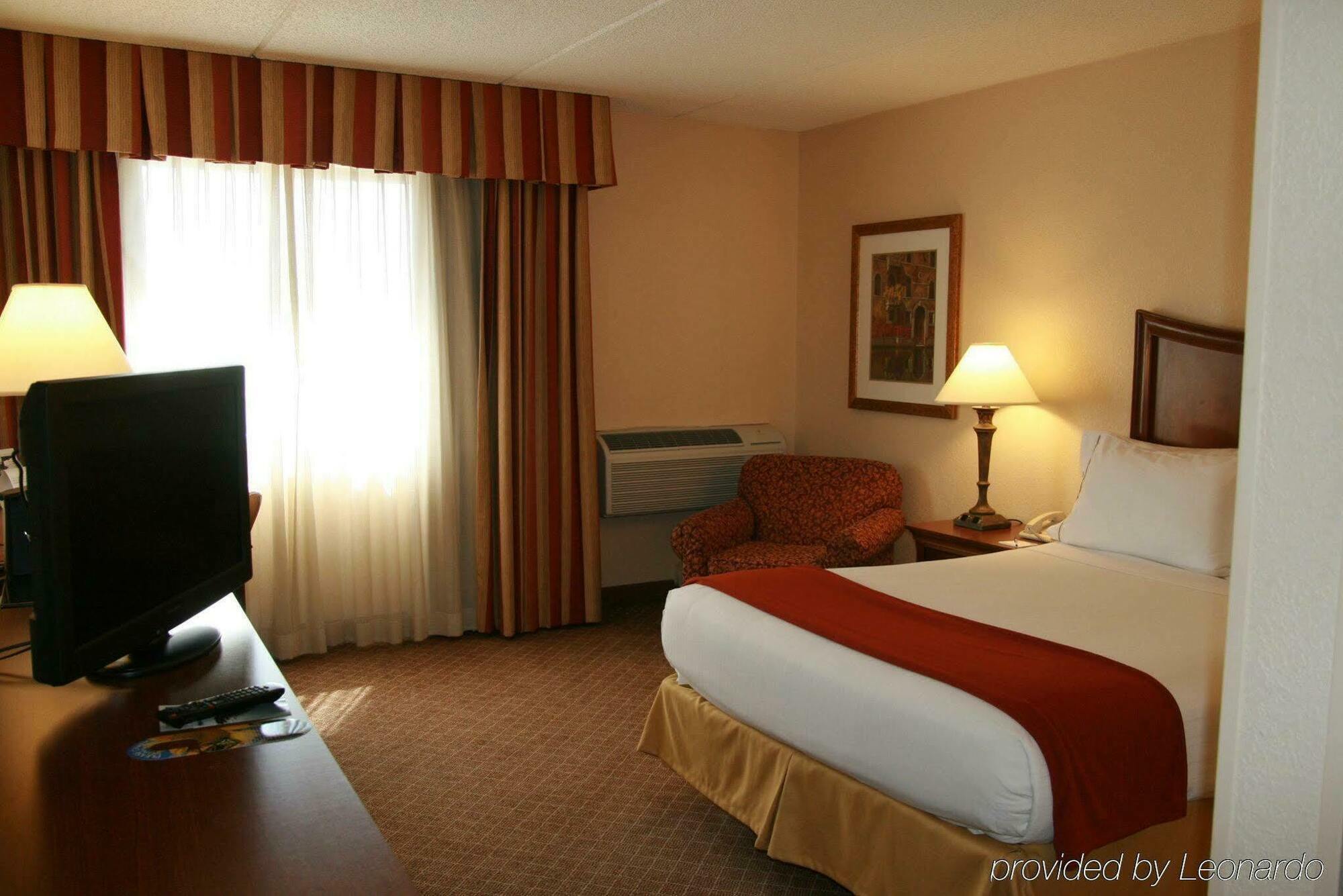Holiday Inn Express Milwaukee - West Medical Center By Ihg Wauwatosa Exteriör bild